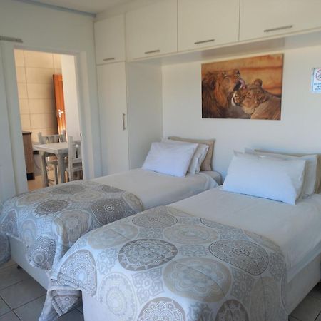 Come Home In Oudtshoorn Self-Catering Units Esterno foto