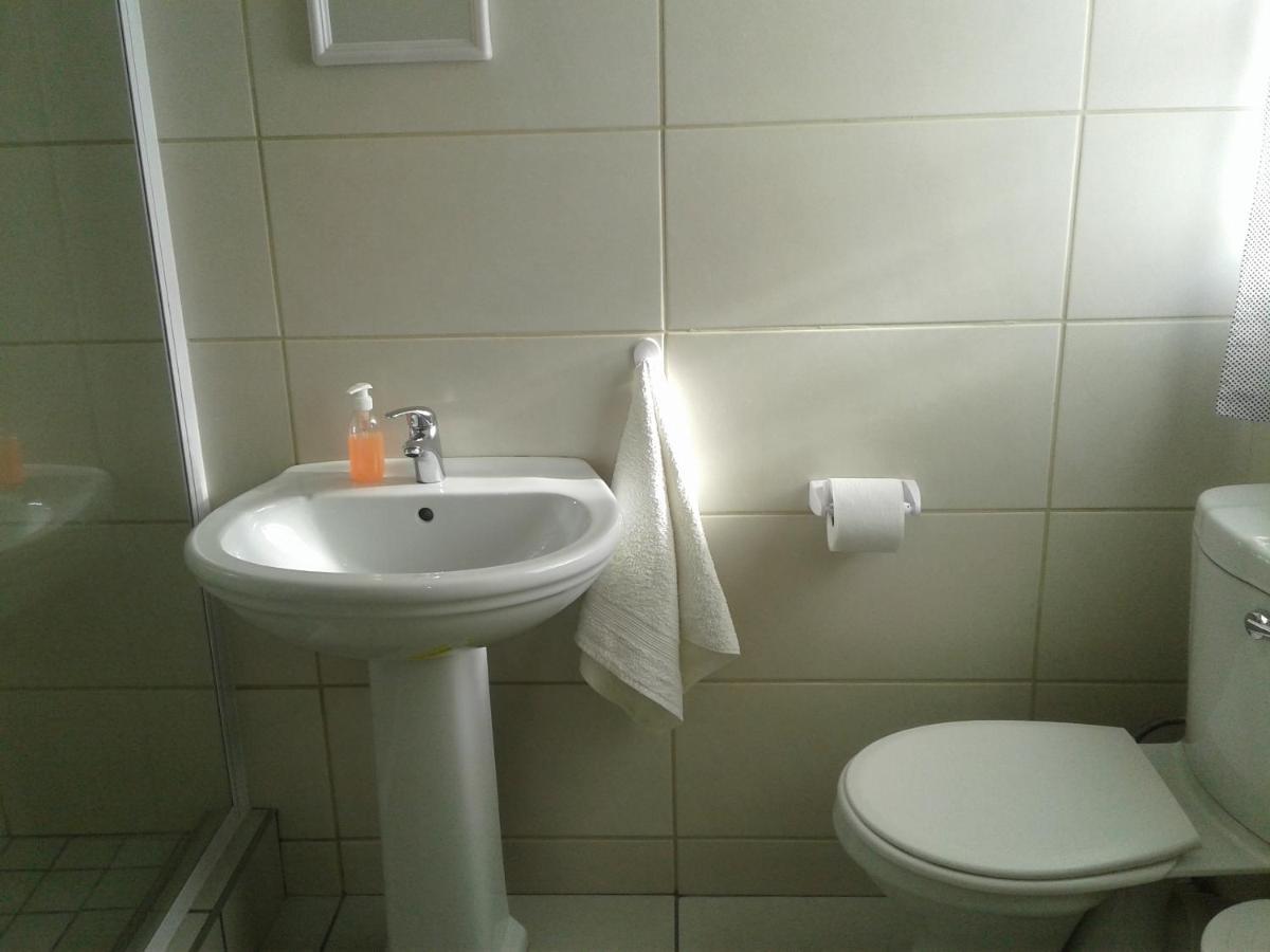 Come Home In Oudtshoorn Self-Catering Units Esterno foto