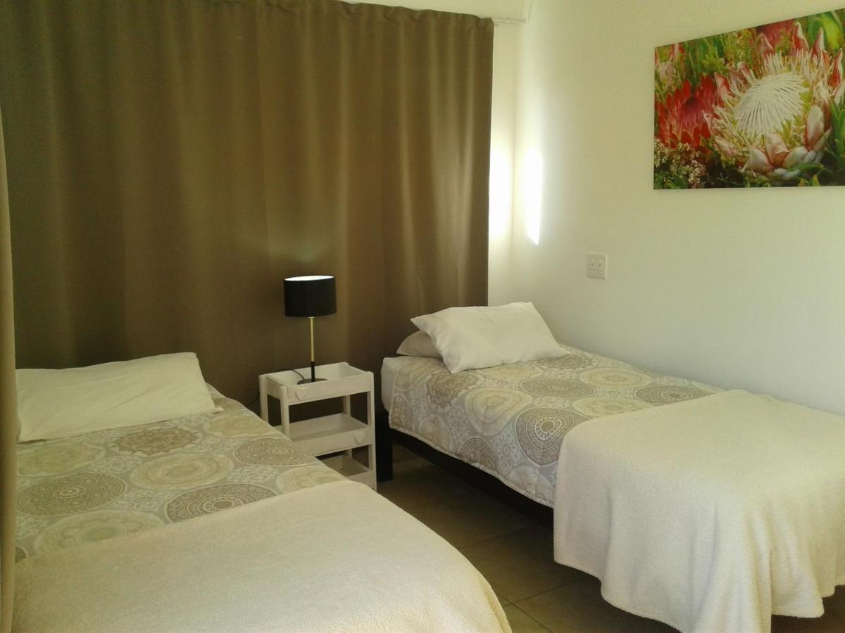 Come Home In Oudtshoorn Self-Catering Units Esterno foto