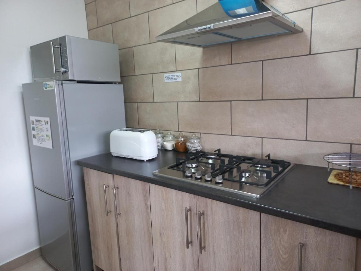 Come Home In Oudtshoorn Self-Catering Units Esterno foto