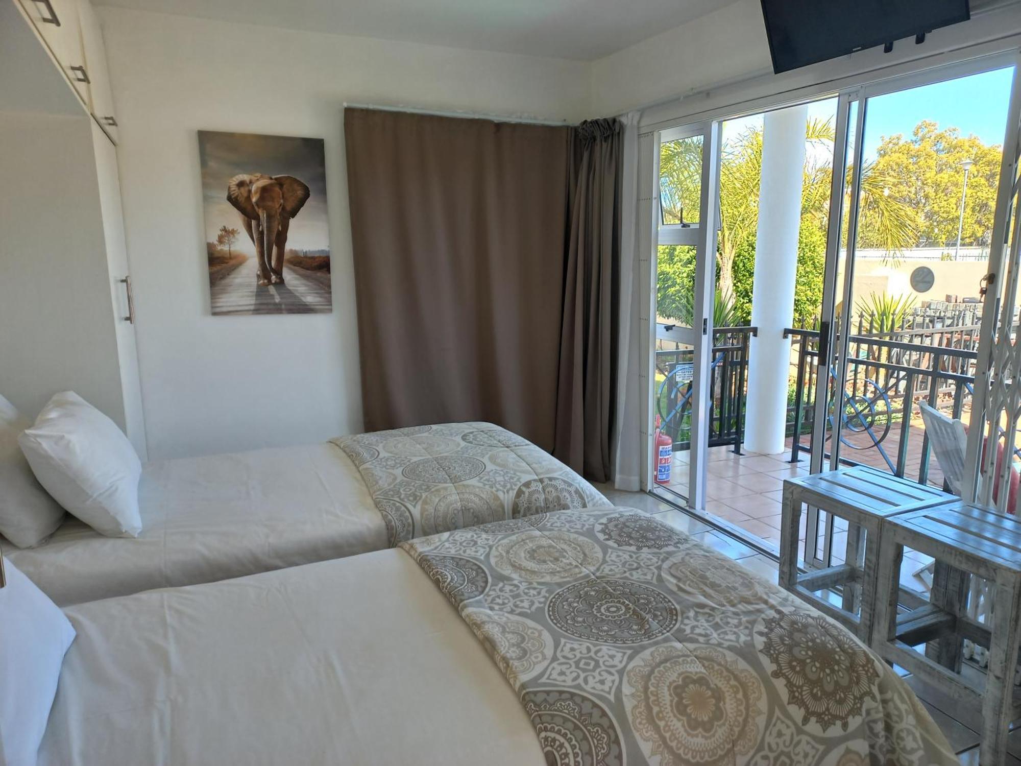 Come Home In Oudtshoorn Self-Catering Units Esterno foto