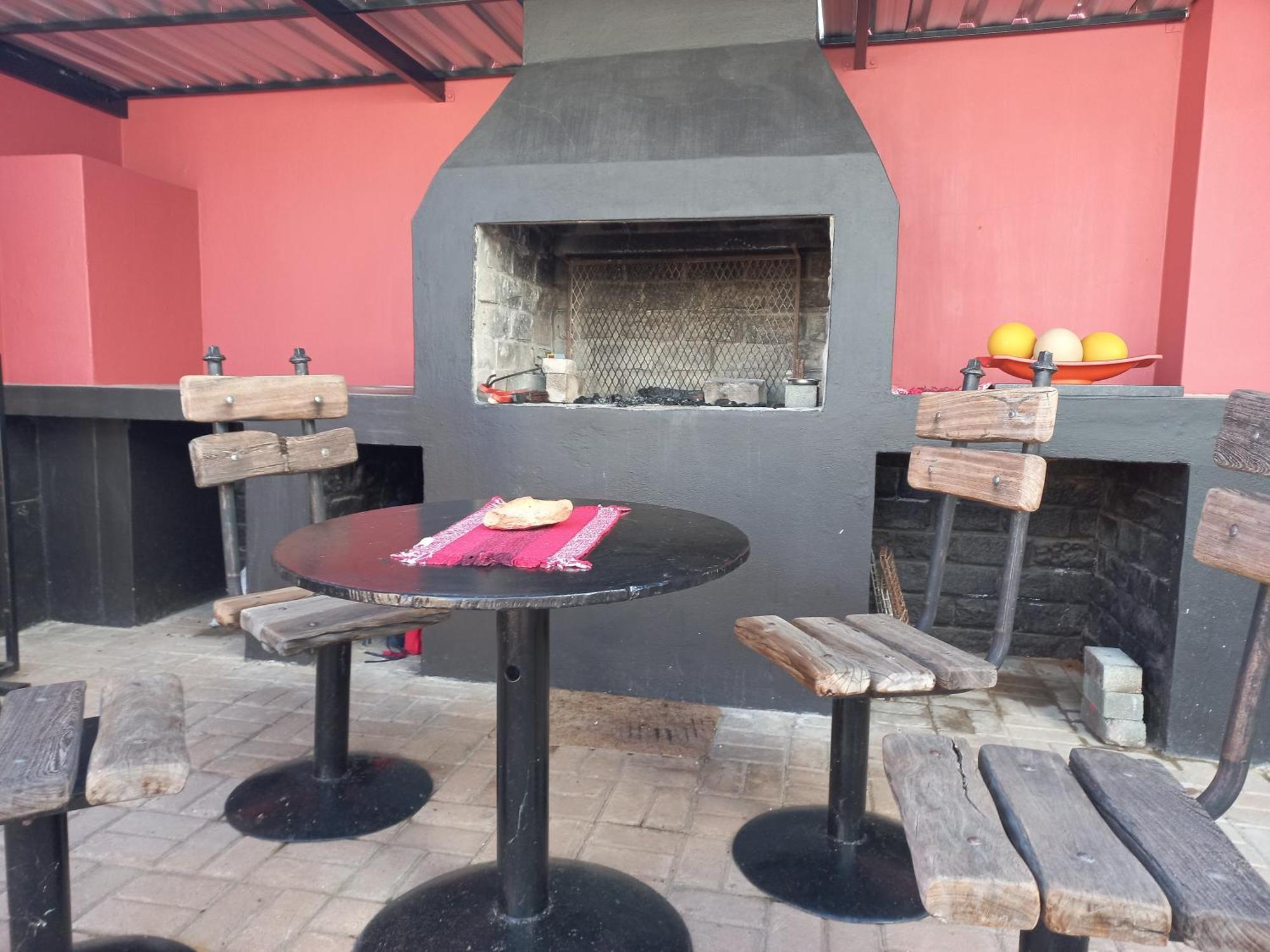 Come Home In Oudtshoorn Self-Catering Units Esterno foto